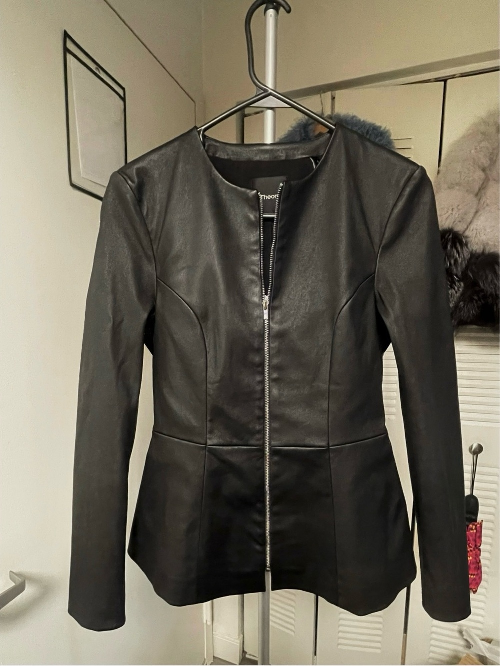 Theory Clean Fitted Stretch Lambskin Leather Peplum Zip Jacket 4 S Black Blazer - Picture 3 of 12